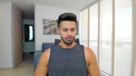 thiago_driussi online show from 23, 2, 2025