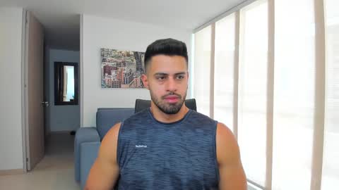 thiago_driussi online show from 2, 3, 2025