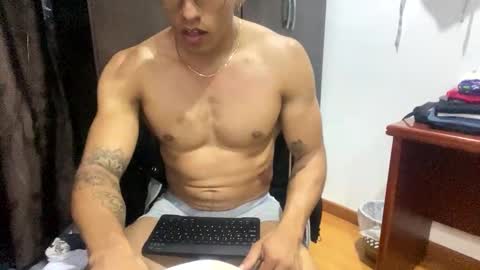 thiago_happy online show from 28, 9, 2025