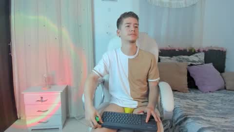 Manuel online show from 19, 12, 2025