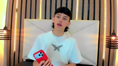 thiago_twink38 online show from 7, 4, 2026