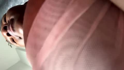 Snapshot of thick_jojo chatting on 28, 10, 2025 Call me Taliee online show from 28, 10, 2025