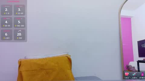 Snapshot of thickbrunnett chatting on 13, 10, 2025 SOFIA online show from 13, 10, 2025