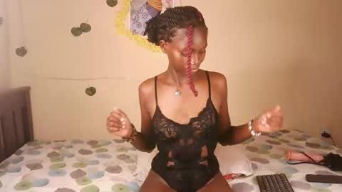 Snapshot of thickiie chatting on 4, 4, 2026 thickiie online show from 4, 4, 2026