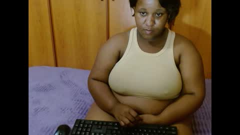 thickjuicyxxx online show from 4, 10, 2025