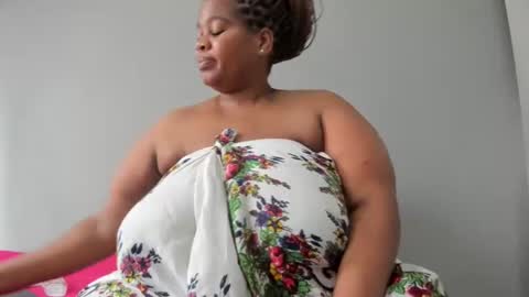 Snapshot of thickleeyanax chatting on 15, 2, 2025 thickleeyanax online show from 15, 2, 2025