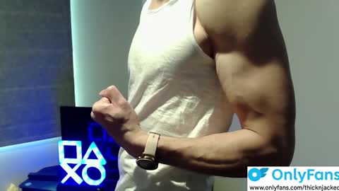 Thick AND Jacked online show from 18, 9, 2025