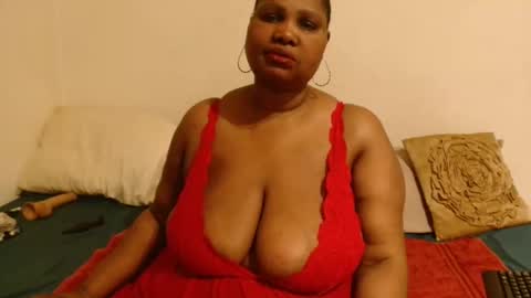 Snapshot of thicksexymellons chatting on 20, 9, 2025 Pat online show from 20, 9, 2025
