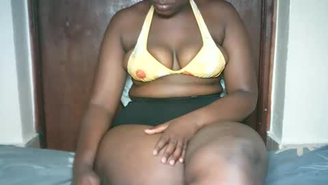 thickybabe_05 online show from 27, 1, 2025