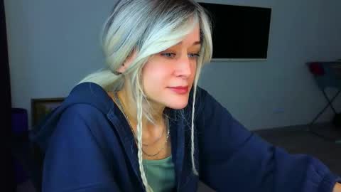 Snapshot of thief_of_hearts_ chatting on 19, 11, 2025 thief_of_hearts_ online show from 19, 11, 2025