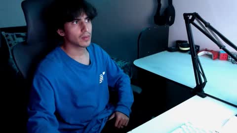 Snapshot of thieves_us chatting on 24, 2, 2025 thieves_us online show from 24, 2, 2025