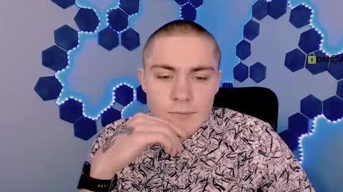 thomas_crow online show from 21, 11, 2025