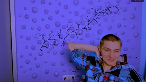 Snapshot of thomas_crow chatting on 6, 3, 2026 thomas_crow online show from 6, 3, 2026