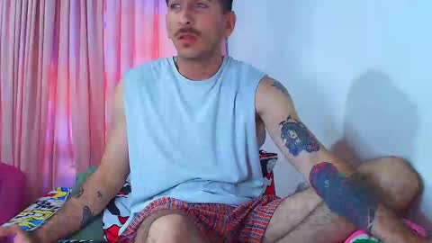 thomas_ks11 online show from 25, 2, 2025
