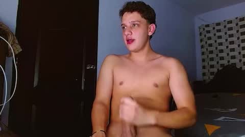 Snapshot of thomas_may4rs chatting on 15, 11, 2025 ---Thomas--- online show from 15, 11, 2025