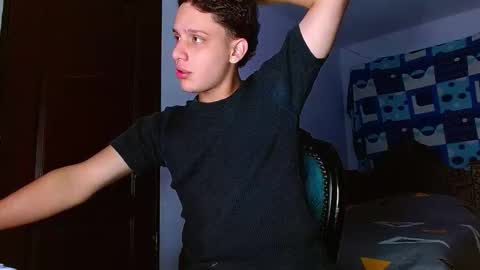 Snapshot of thomas_may4rs chatting on 18, 11, 2025 ---Thomas--- online show from 18, 11, 2025