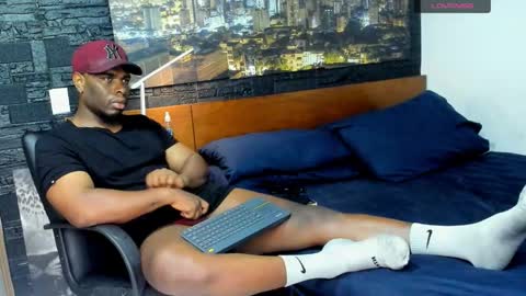 thomas Santtos online show from 11, 2, 2025