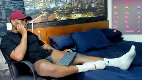 thomas Santtos online show from 24, 2, 2025