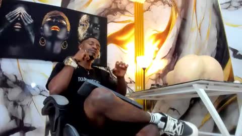 Thomas online show from 18, 11, 2025