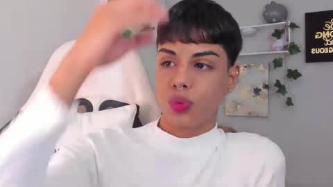 Thomas online show from 18, 11, 2025