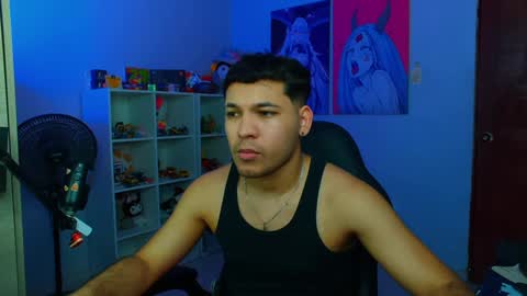 Snapshot of thomascollins__ chatting on 31, 12, 2024 Thomas online show from 31, 12, 2024