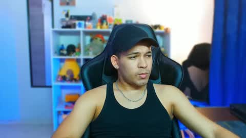 Snapshot of thomascollins__ chatting on 10, 9, 2025 Thomas online show from 10, 9, 2025