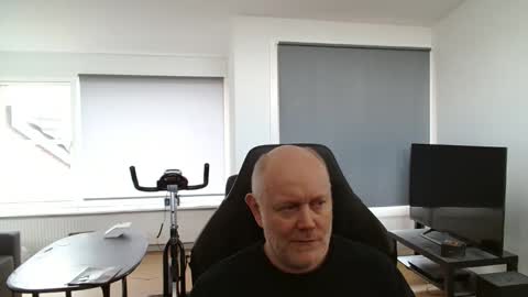 thomash32 online show from 9, 10, 2025