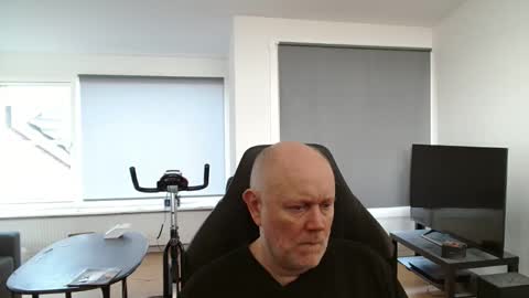 thomash32 online show from 10, 10, 2025