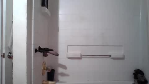 Snapshot of thongboy2929 chatting on 27, 9, 2025 thongboy2929 online show from 27, 9, 2025