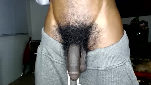 Snapshot of throatchakra chatting on 12, 10, 2025 Opulent Kingdom online show from 12, 10, 2025