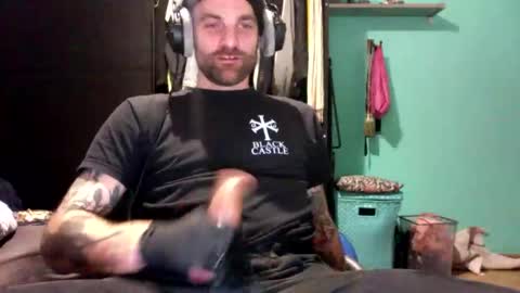 Snapshot of throatfucker2000 chatting on 14, 2, 2025 throatfucker2000 online show from 14, 2, 2025