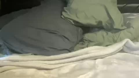 Snapshot of throatyygoat chatting on 10, 10, 2025 throatyygoat online show from 10, 10, 2025