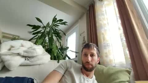 Snapshot of throwawayafteruse20202 chatting on 5, 12, 2025 throwawayafteruse20202 online show from 5, 12, 2025