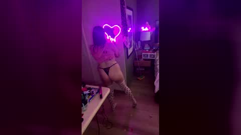 LatinaBarbie666 online show from 1, 2, 2026