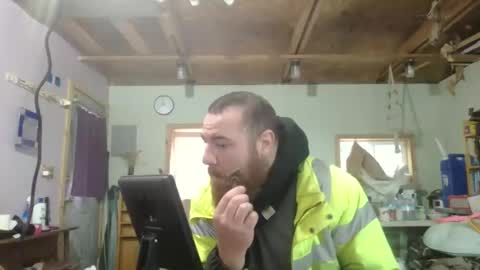 Snapshot of thunderjacker chatting on 4, 4, 2026 The Pen is Mightier than Sword online show from 4, 4, 2026