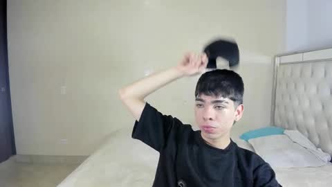 thyler online show from 23, 11, 2025