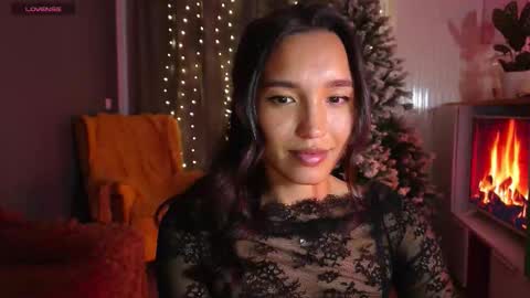 Snapshot of tia_j chatting on 5, 12, 2025 tia_j online show from 5, 12, 2025