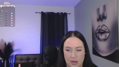 Tia Bella online show from 26, 12, 2024