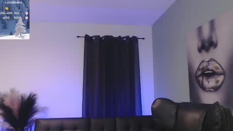 Tia Bella online show from 12, 1, 2025