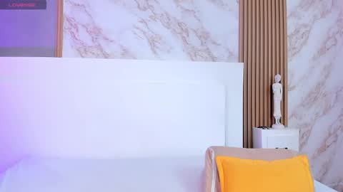 tianaglow4 online show from 14, 10, 2025