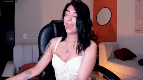 Snapshot of tianna_rossi chatting on 12, 10, 2025 Tianna Rosi online show from 12, 10, 2025