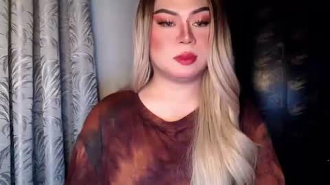 arianna tiara online show from 2, 12, 2025