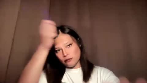 arianna tiara online show from 1, 2, 2026