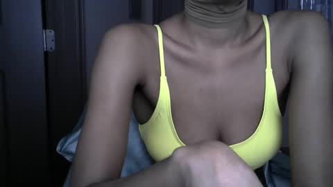 Snapshot of tiaradarling chatting on 25, 2, 2025 Tiara online show from 25, 2, 2025