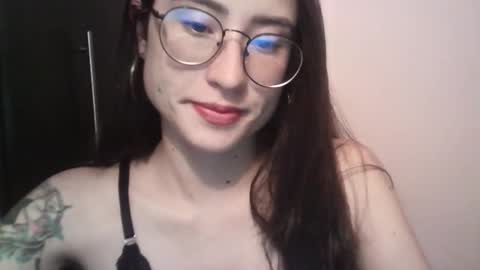 Snapshot of tifanny_a chatting on 12, 12, 2024 Tifanny online show from 12, 12, 2024