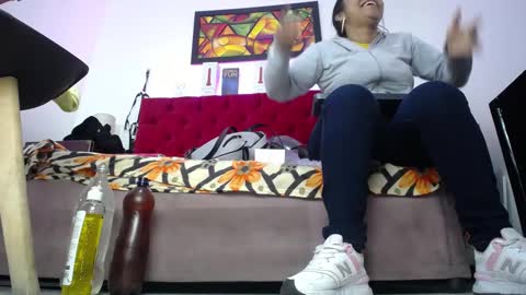 Snapshot of tifanny_nails chatting on 10, 9, 2025 Tifanny Nails online show from 10, 9, 2025