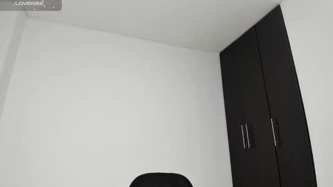 Tifany  online show from 3, 2, 2025