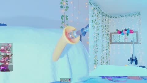 Tiffanny online show from 2, 10, 2025
