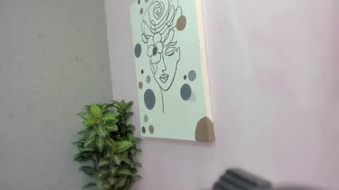 tiffany_mendez online show from 19, 11, 2025