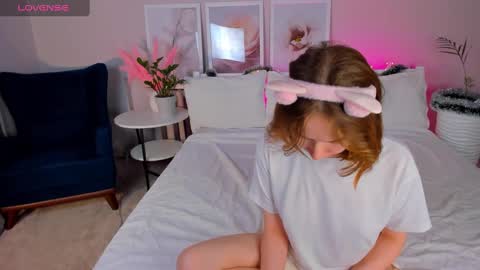 Snapshot of tiffany_roy chatting on 10, 1, 2025 tiffany_roy online show from 10, 1, 2025